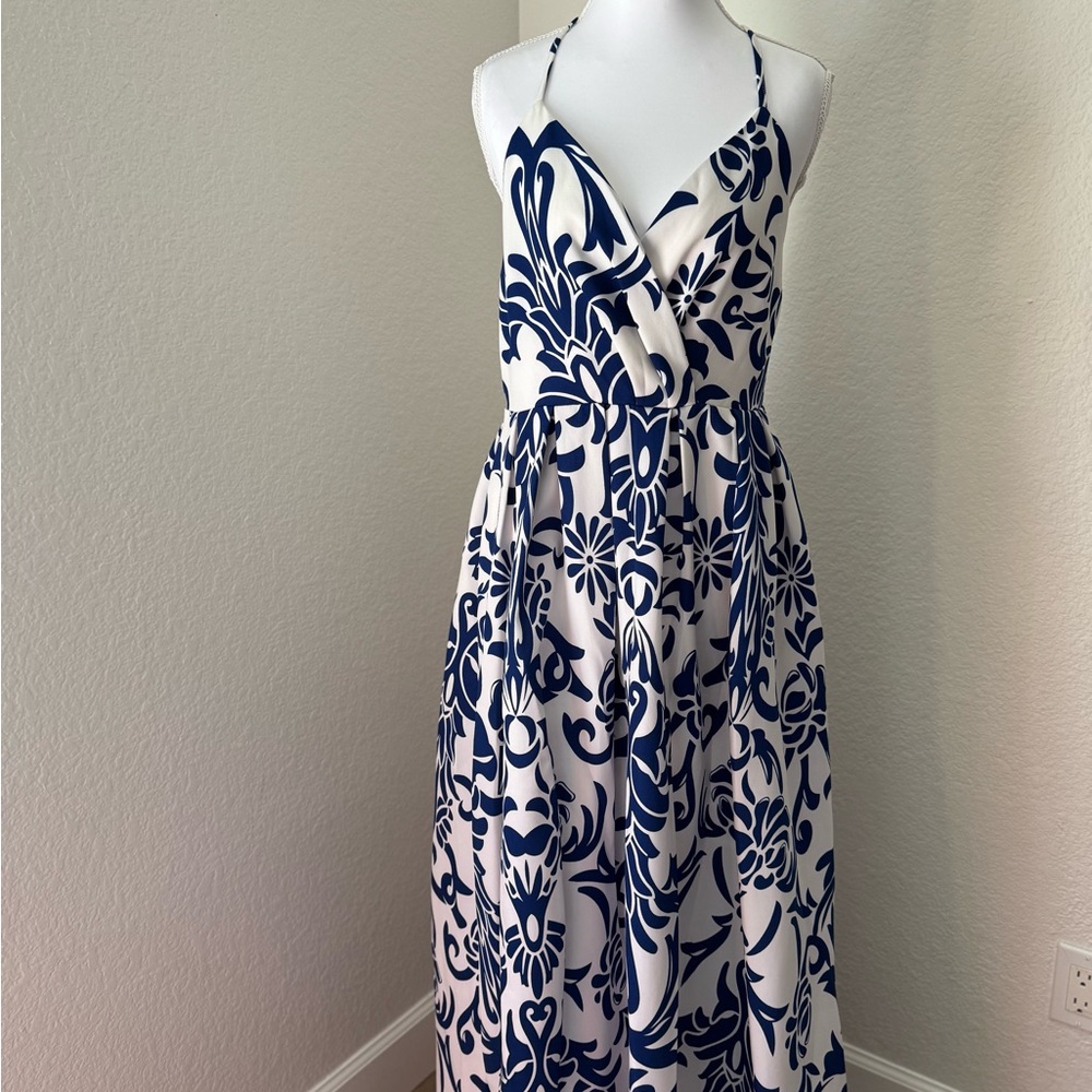Elegant Blue and White Floral Maxi Dress